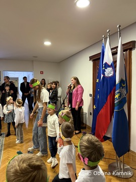 21-Likovna razstava Zasebnega vrtca Zarja (22)